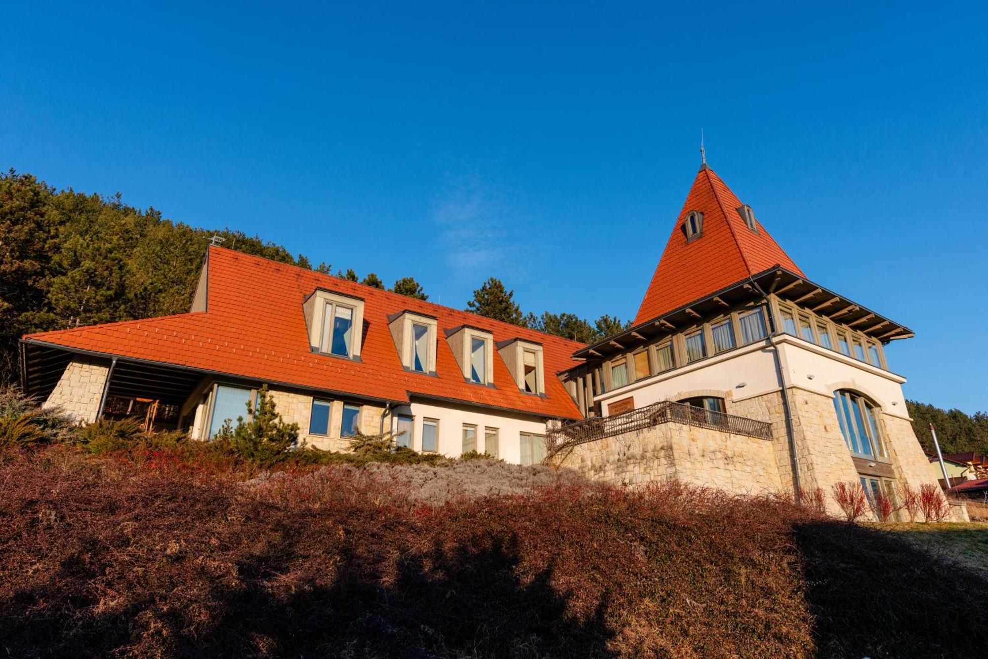 Harmonia Mundi Hotel Vlaha Exterior photo