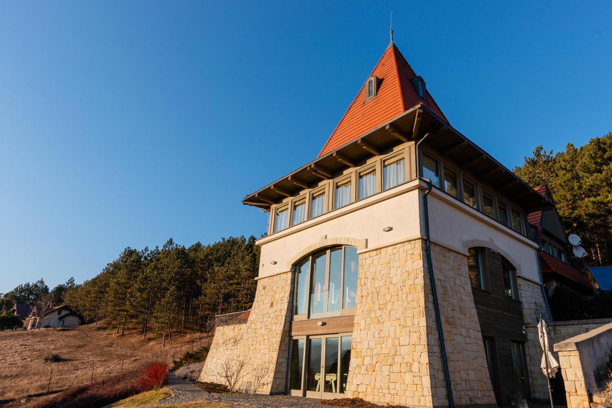 Harmonia Mundi Hotel Vlaha Exterior photo